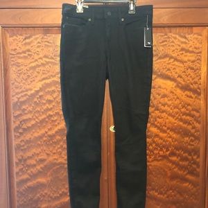 NWT Gap black sculpted legging size 8